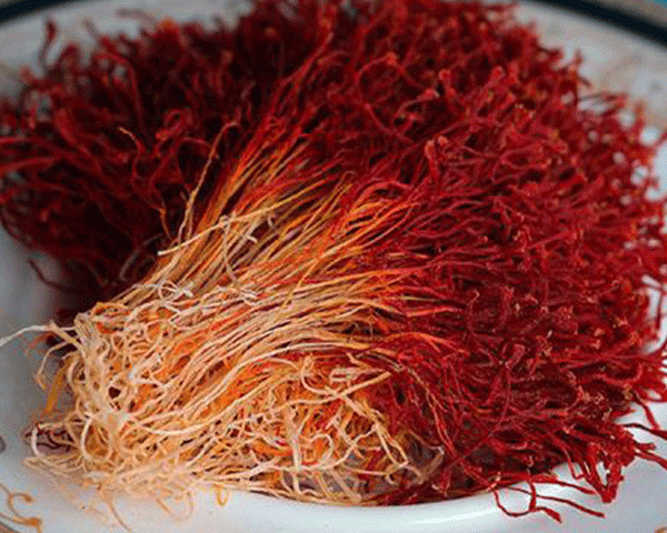 Saffron Threads: The Gold Standard of Purity