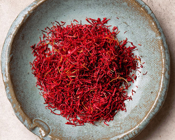 Saffron powder vs threads