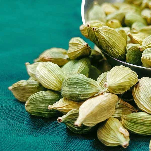 How Much Cardamom Is Safe to Eat in a Day?