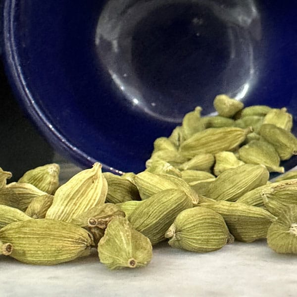 Cardamom Side Effects Nobody Warns You About